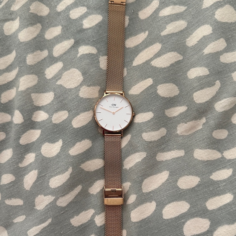 Daniel Wellington Petite Rose Gold Mesh Women's Watch